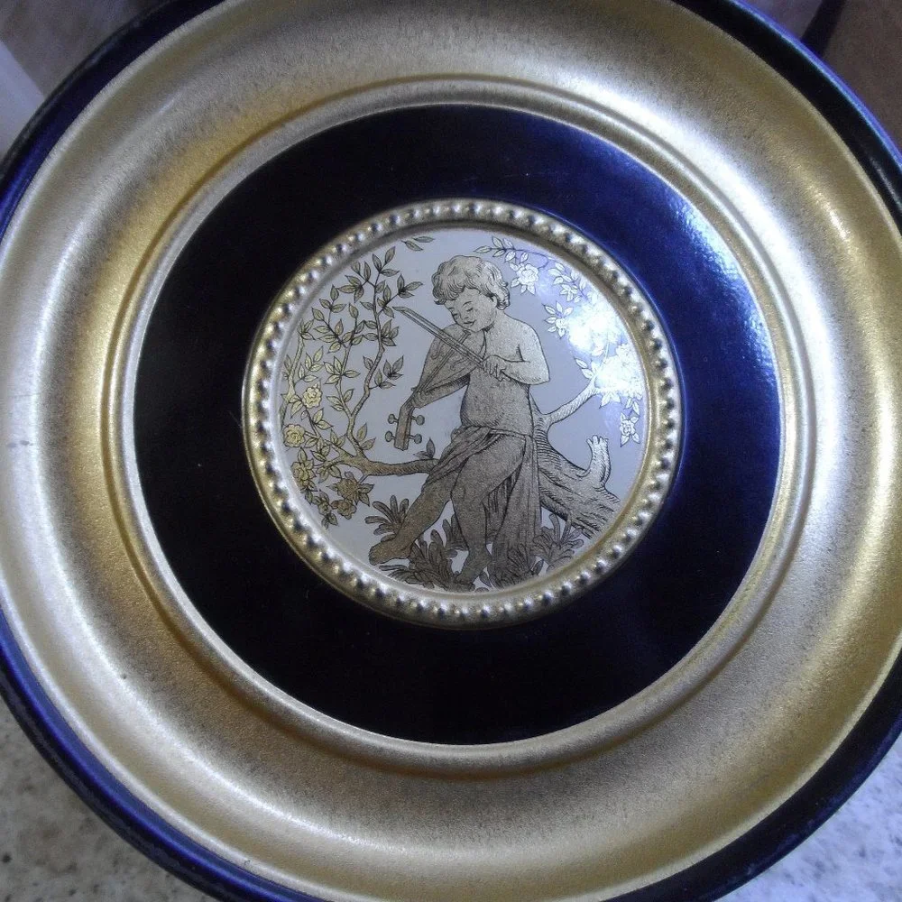Vintage Guildcraft Double Sided Golden Cherub Angel Tin